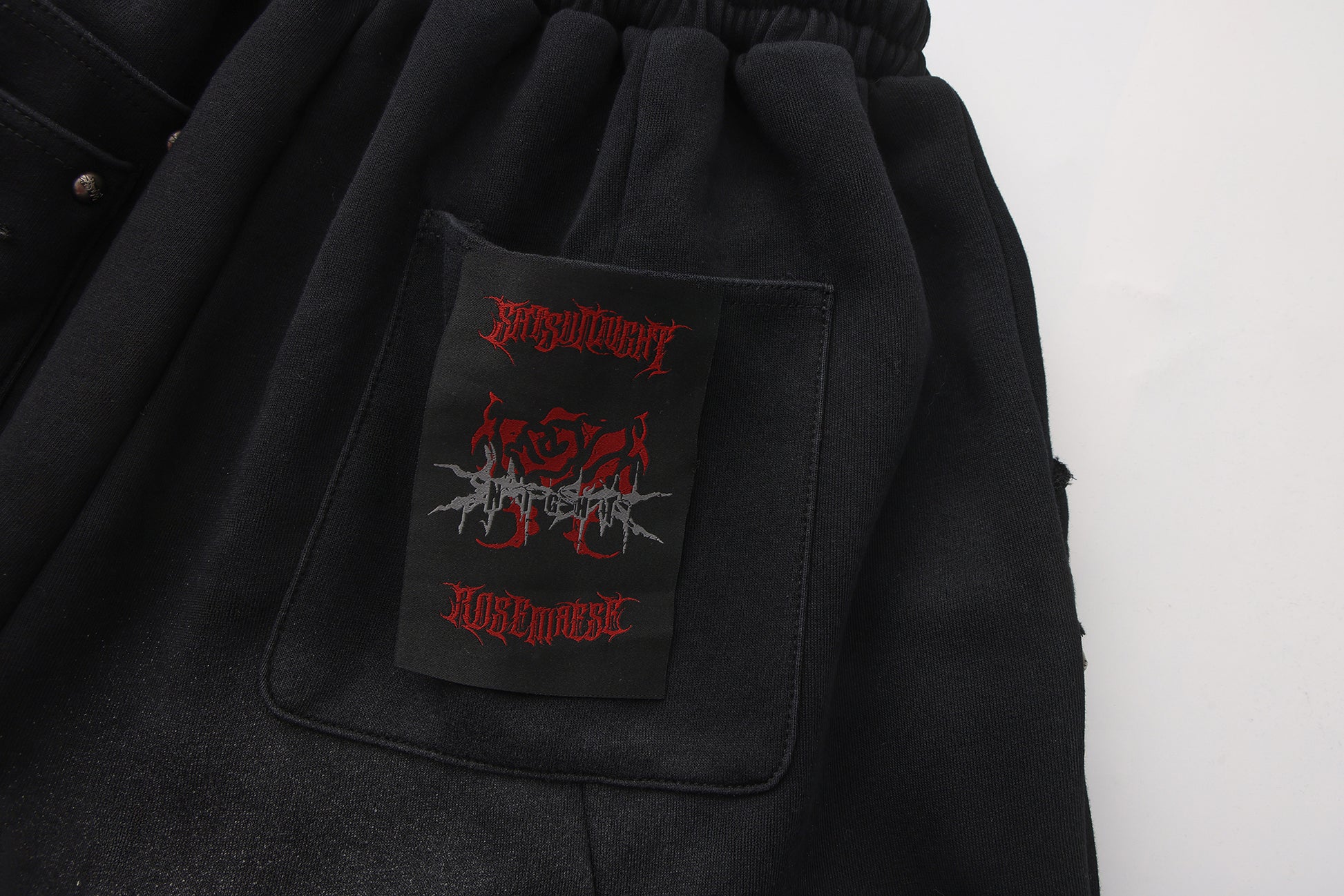 Night Rose - Sweatpants - Washed Black