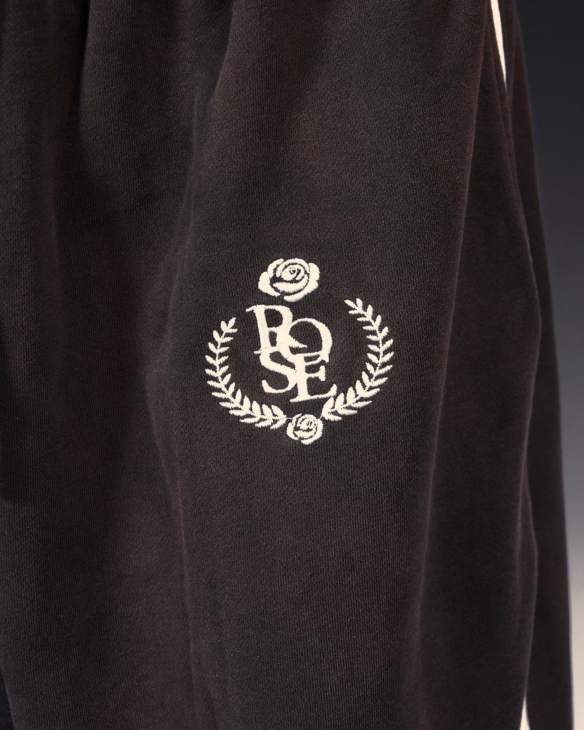 Rose Badge Sweatpants - Black