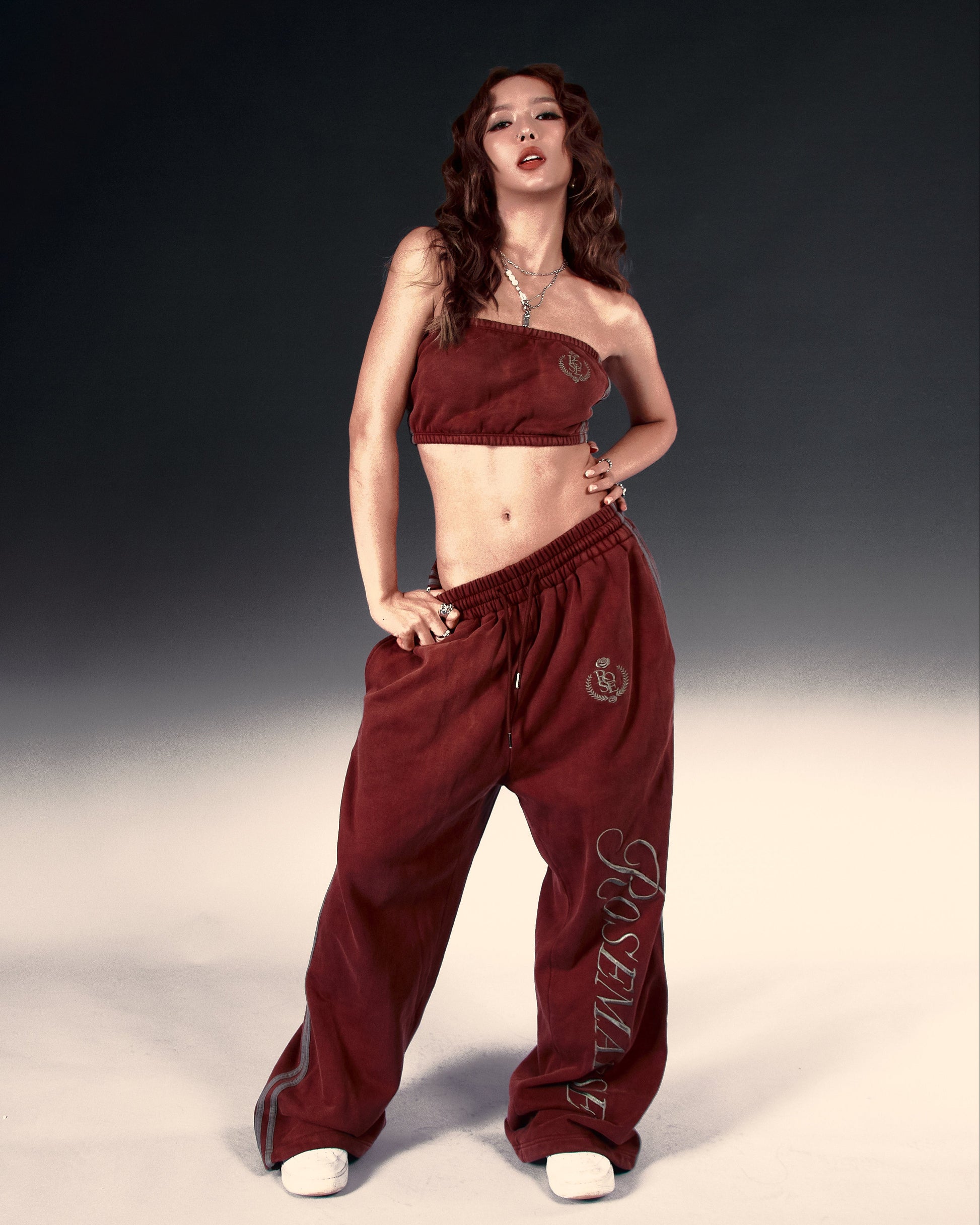Rose Badge Sweatpants - Red