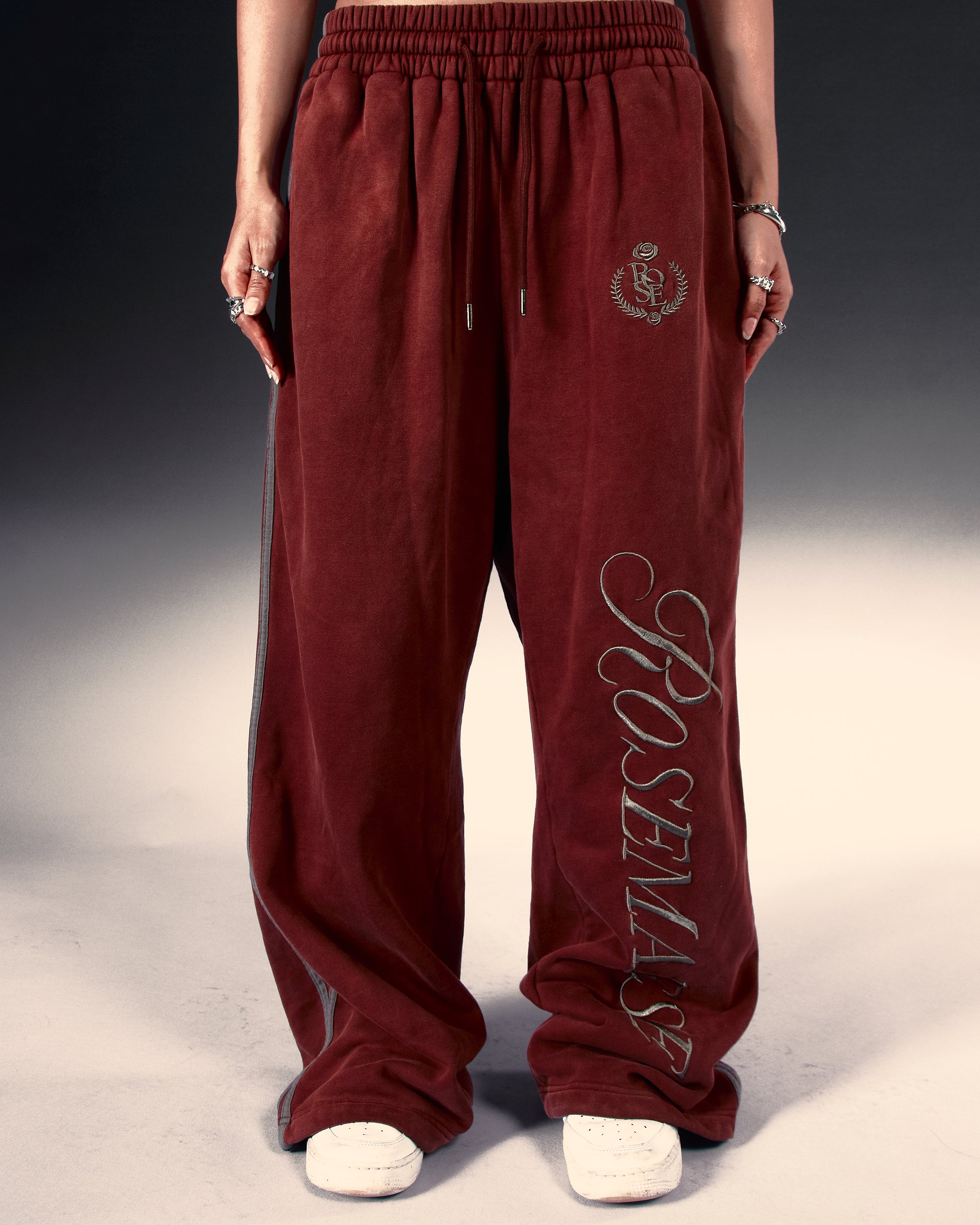 Rose Badge Sweatpants - Red